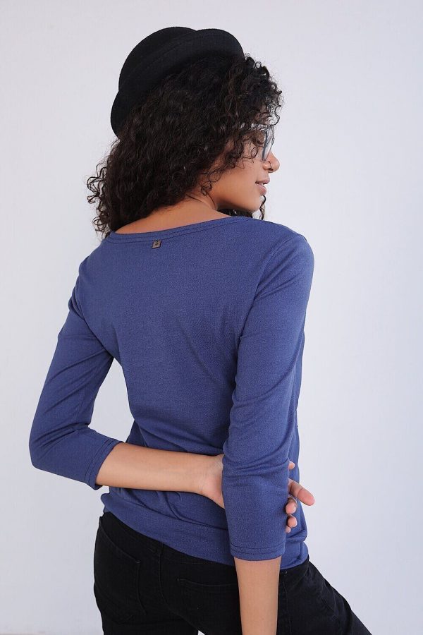 back view of maternity shirt