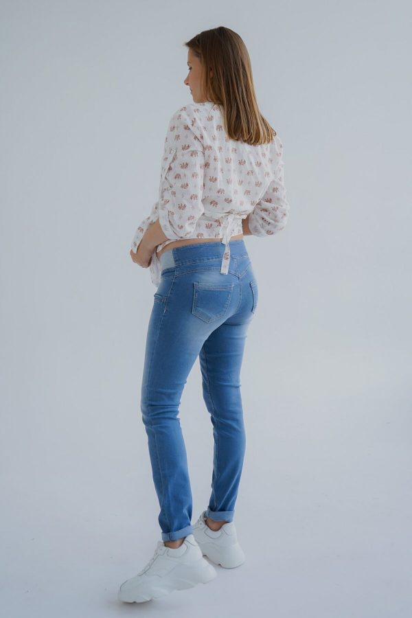 Skinny blue maternity jeans, straight jeans for mom to be