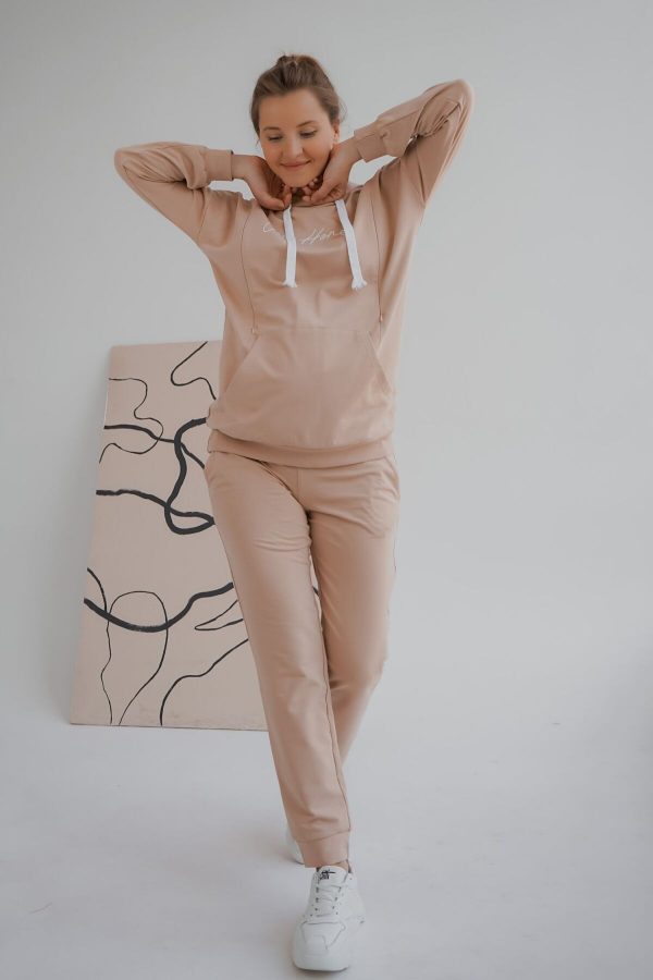 maternity-sweatsuit-lwarm-sand