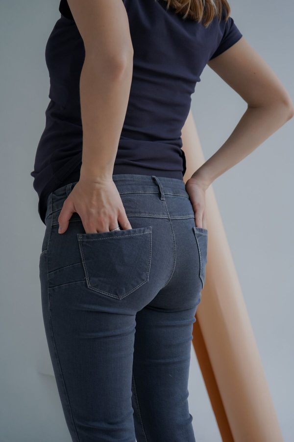 dark gray jeans with back pockets, jeans for mom to be