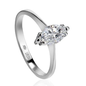 ENGAGEMENT-RING-WITH-BOLD-SOLITAIRE-DIAMOND