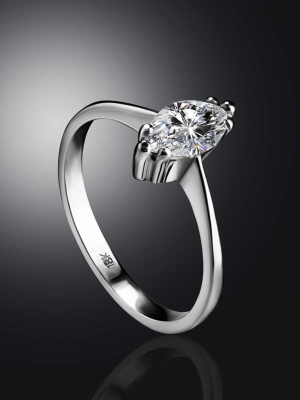 ENGAGEMENT-RING-WITH-BOLD-SOLITAIRE-DIAMOND