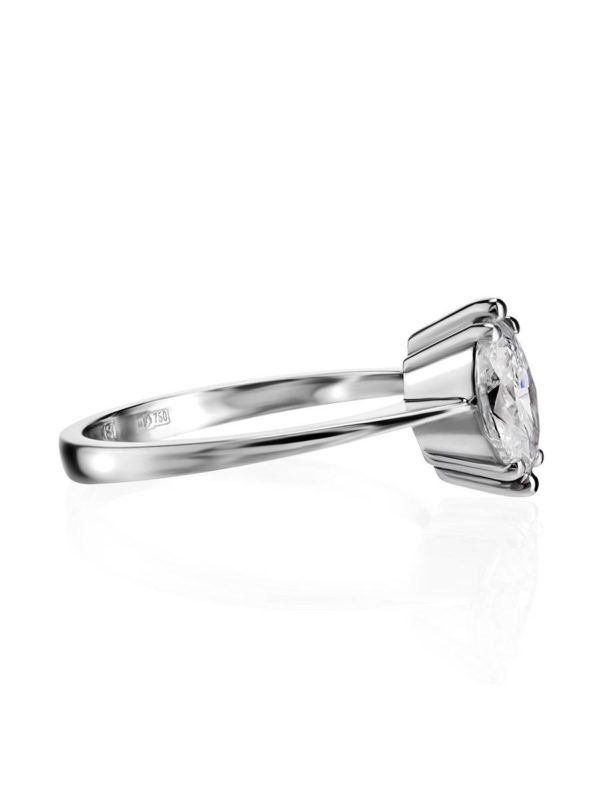 ENGAGEMENT-RING-WITH-BOLD-SOLITAIRE-DIAMOND