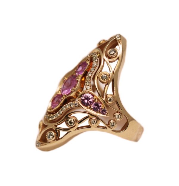 pink-sapphire -shampagne-pink-diamond-oval-ring